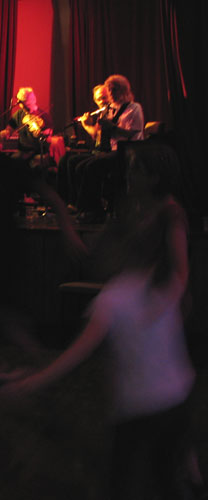 Dancing to the Clarty Cloot